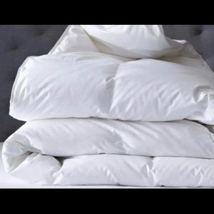 - New royal luxe goose and down comforter …queen